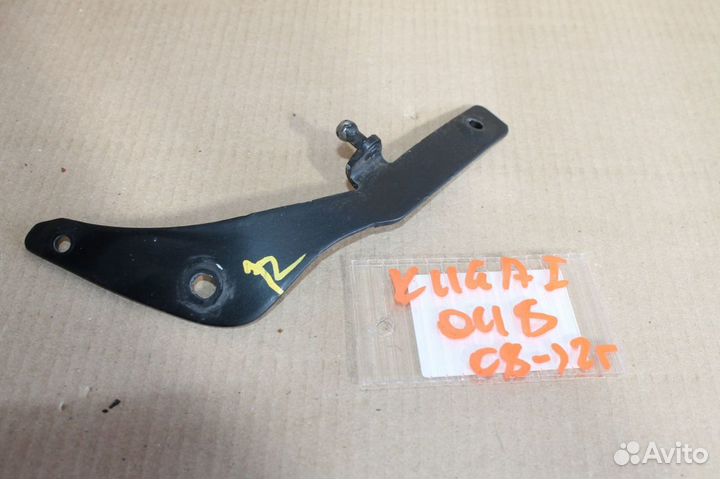 Кронштейн амортизатора стекла багажника Ford Kuga