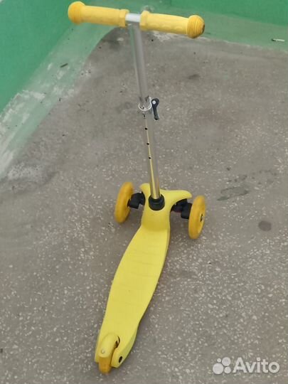Самокат детский трехколесный