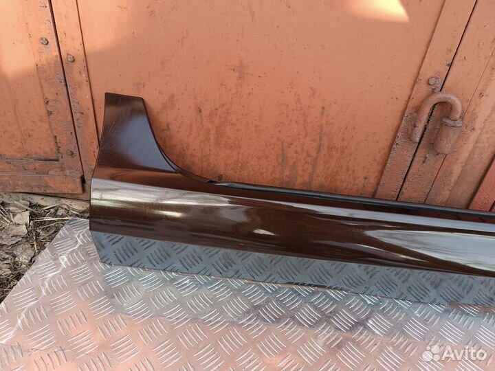 Накладка порога правая Volvo S60 B4204T26 2019