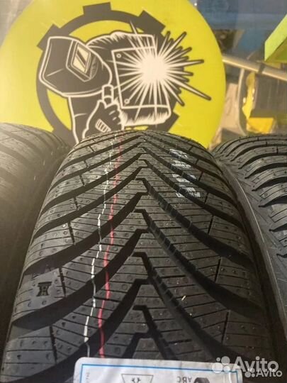 Kumho Solus 4S HA32 225/45 R18 95W