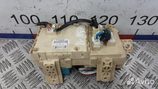 Блок предохранителей toyota corolla verso 2 (HDN18