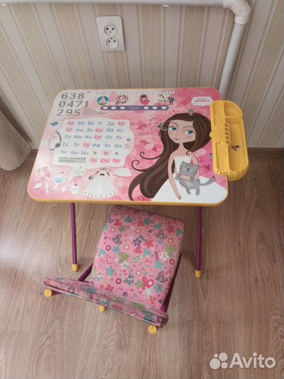 Стол и стул детский