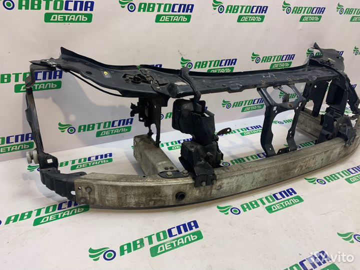 Телевизор панель радиаторов передний Mercedes Benz