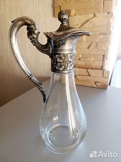 Уникальный Антикварный графин для вина