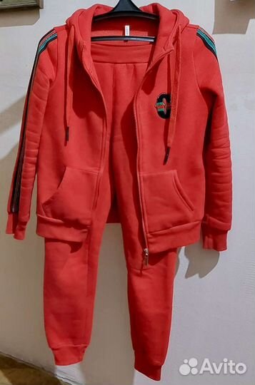 Костюм спортивный