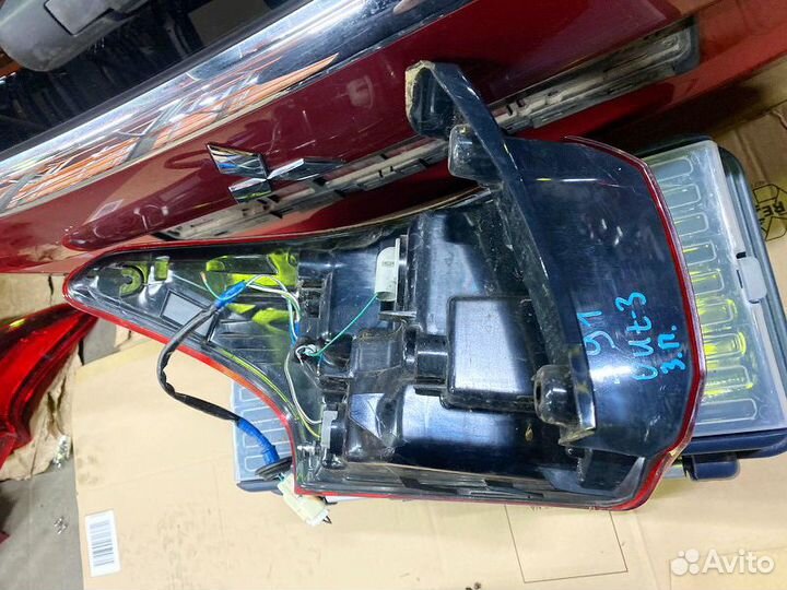 Фара задняя правая Митсубиси Аутлендер 3