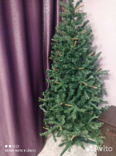 Елка искусственная