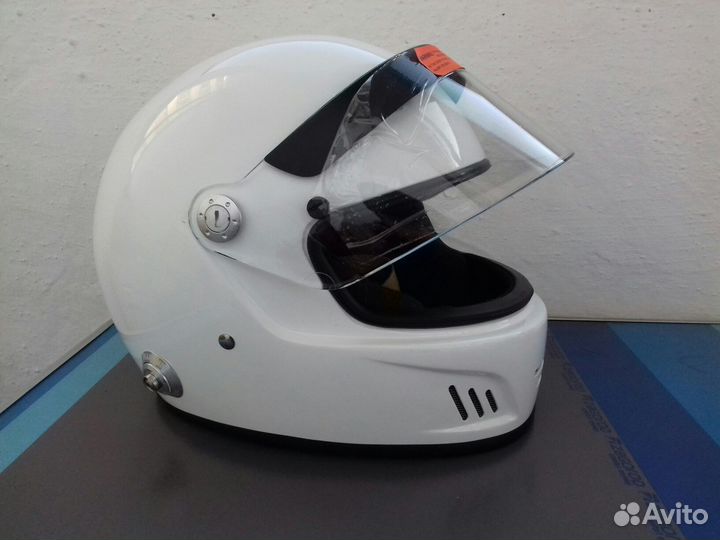 Шлем для автоспорта FIA