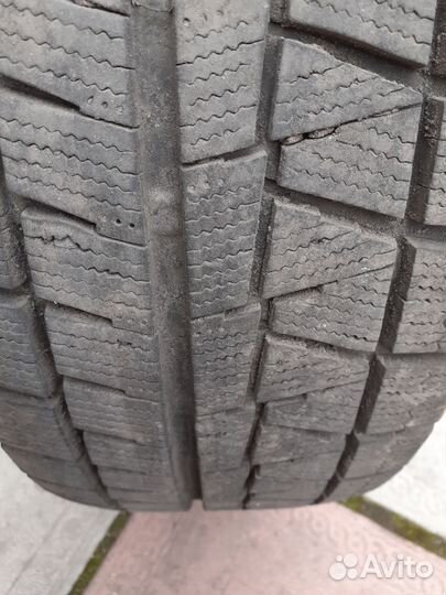 Bridgestone Blizzak Revo GZ 215/65 R16