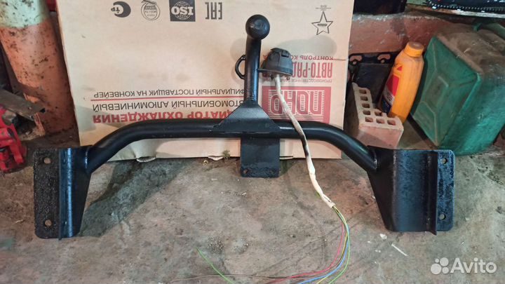 Фаркоп на 2110