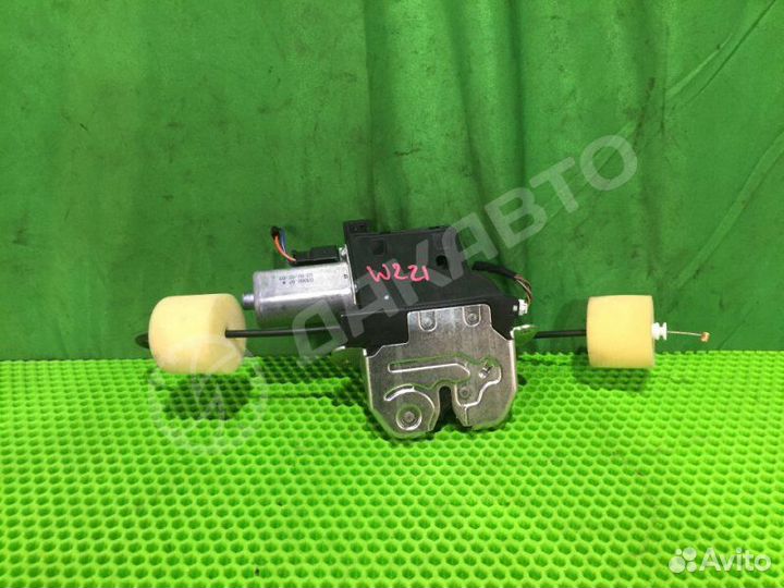 Замок багажника Mercedes-Benz S W221