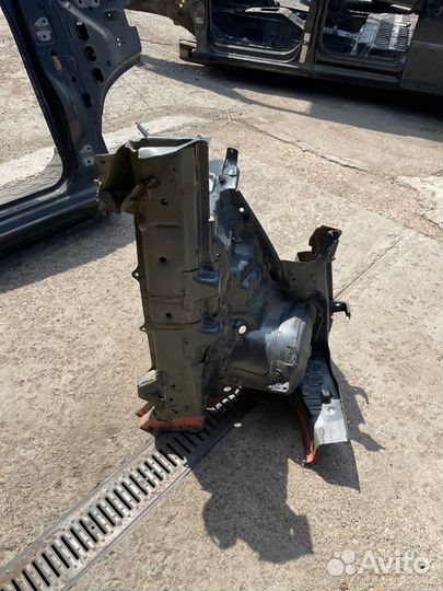 Б/У лонжерон - В хорошем состоянииn- Отрезка по