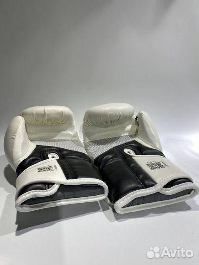 Боксерские перчатки Elite Boxing white