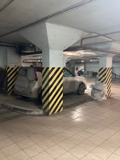 Машиноместо