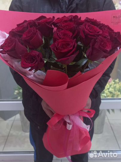 Живые цветы букеты/ с доставкой /самовывоз