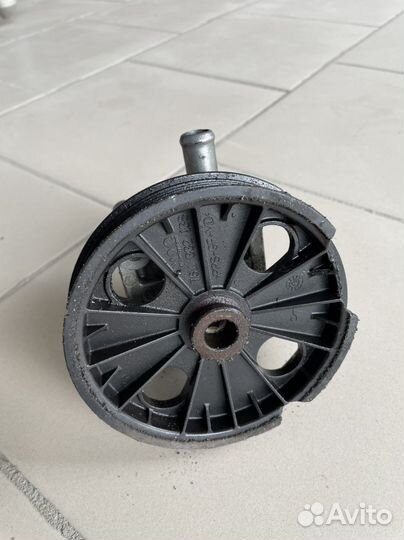 Насос гур Volvo