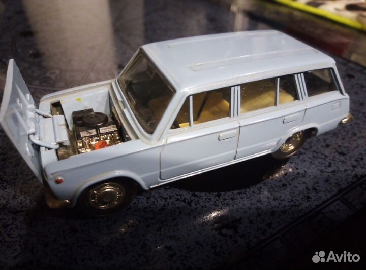 Модель автомобиля ваз-2102 А11, Ваз 2121 прицеп