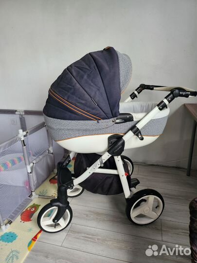Коляска для новорожденных