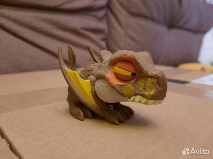 Цепляющиеся динозавры Snap Squad в ассортименте