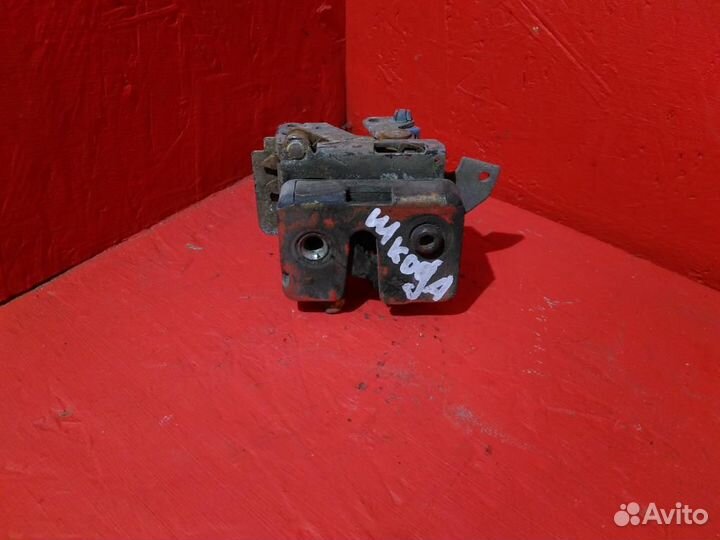 Замок двери задней правой Шкода Фелиция