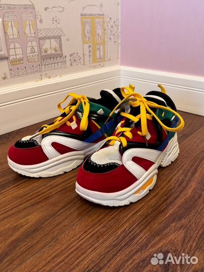 Кроссовки женские 38 размер
