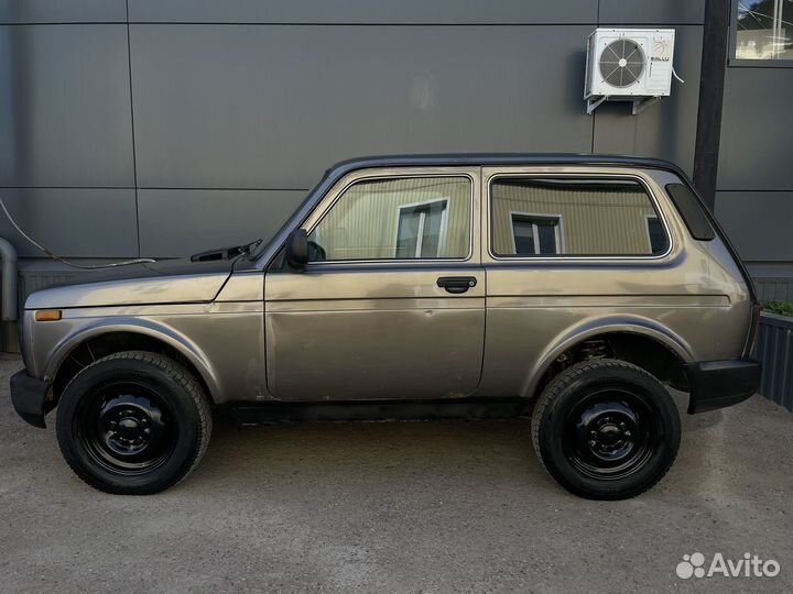 LADA 4x4 (Нива) 1.7 МТ, 2015, 150 000 км