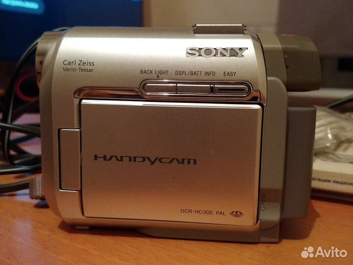 Видеокамера sony handycam