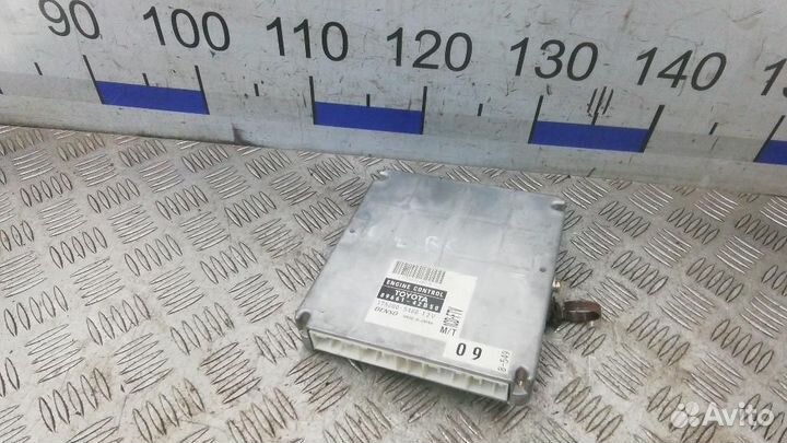 Блок управления двигателем Toyota RAV4
