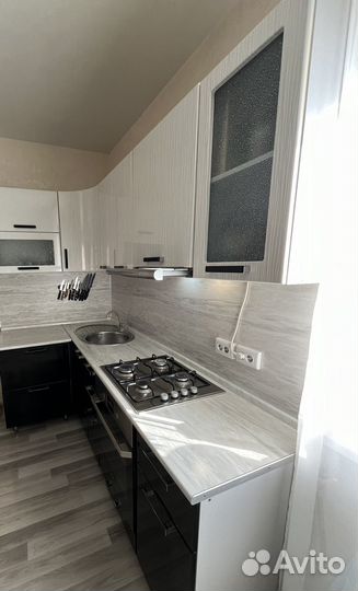 Кухонные гарнитуры бу с техникой