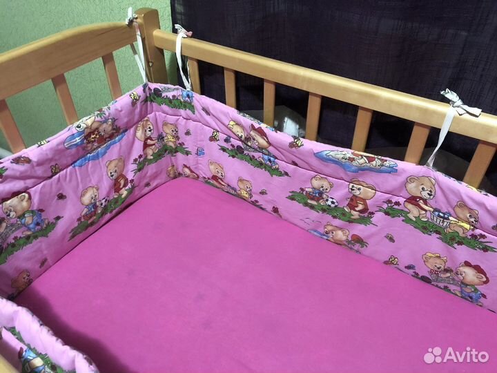 Бортик в кроватку
