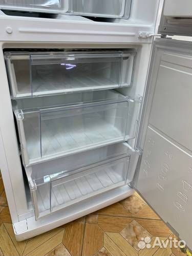 Холодильник Novex NCD016601W