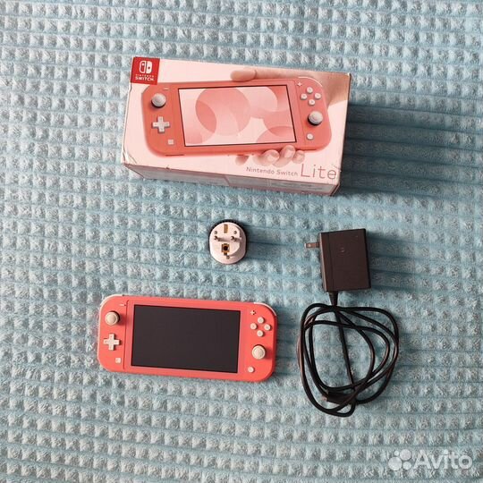 Портативная приставка Nintendo Switch Lite розовая