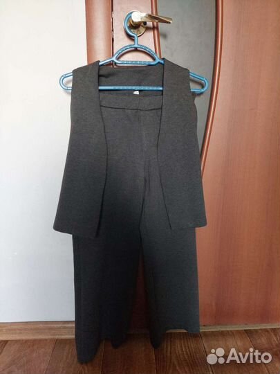 Школьный костюм для девочки