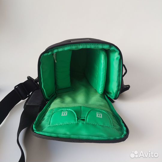 Сумка для фотоаппарата RivaCase 7420 SLR black