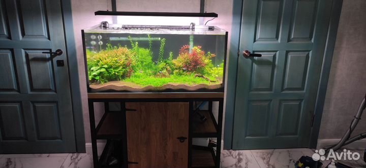 Аквариум с тумбой