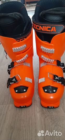 Горные лыжи и ботинки