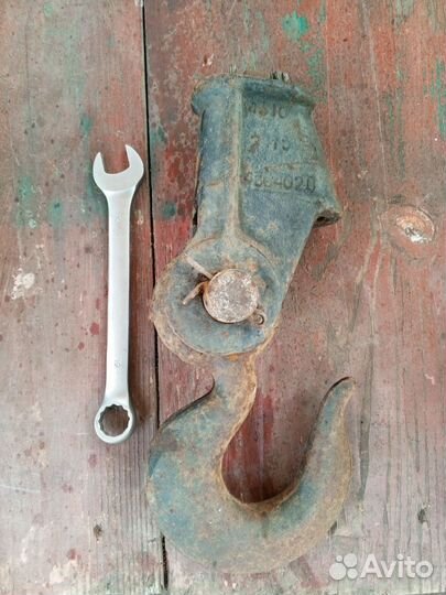 Крюк для крана и манипулятора