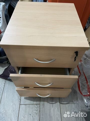 Тумба мобильная