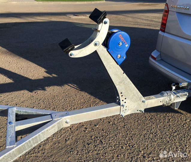 Лодочный прицеп 5.5 метров Мзса 81771Е.101