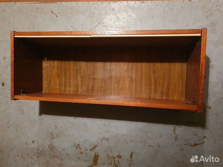 Подвесная полка для книг