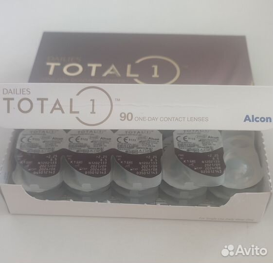 Линзы контактные однодневные Alkon Dailies Total