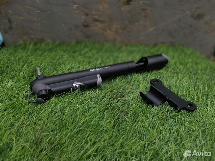 Насос велосипедный со сменной насадкой