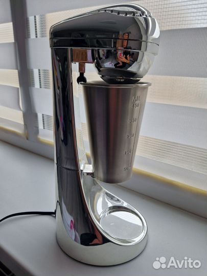 Капучинатор и миксер для коктейлей