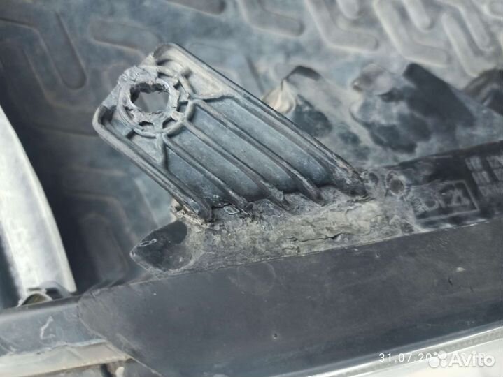 Фара Кайрон правая