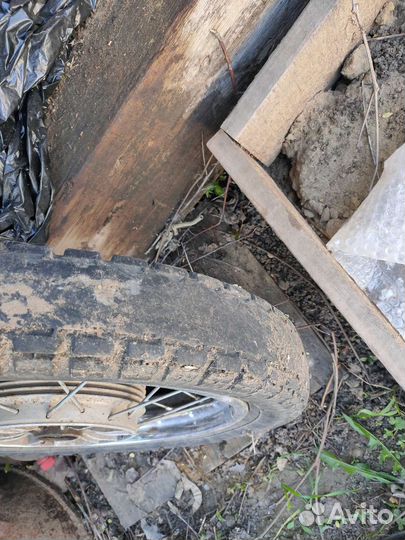 Колесо от мотоцикла