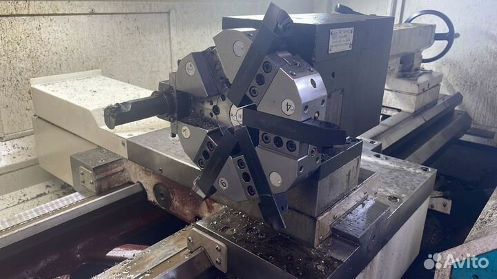 Токарный станок с чпу