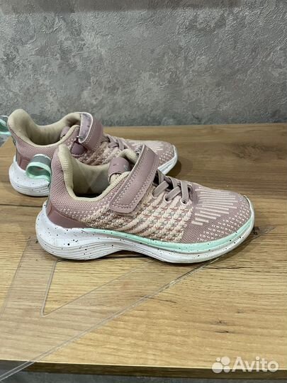 Крассовки для девочек