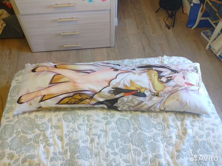 Нин гуан подушка дакимакура