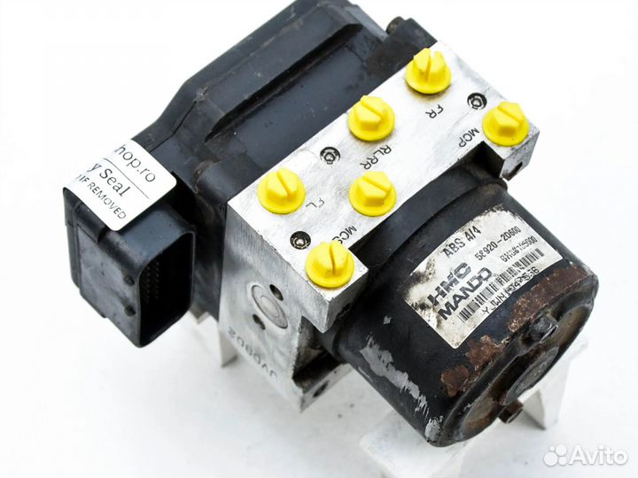 Блок абс 589202D600 Hyundai Santa Fe 2000-2006 года