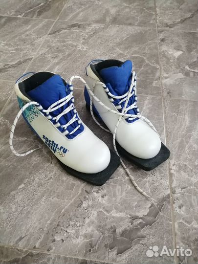 Лыжные ботинки 33 размер